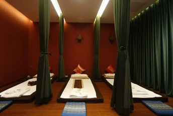 温州泰式按摩的被动瑜伽：当身体被折叠成诗